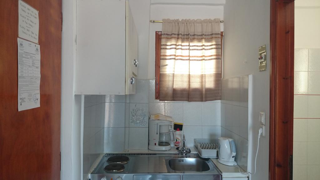 Kamelia Apartment Kokkari Exterior foto